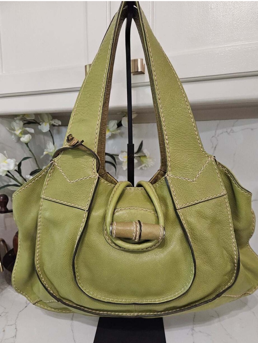 Fossil fifty-four green leather shoulder bag w/ toggle!!!!